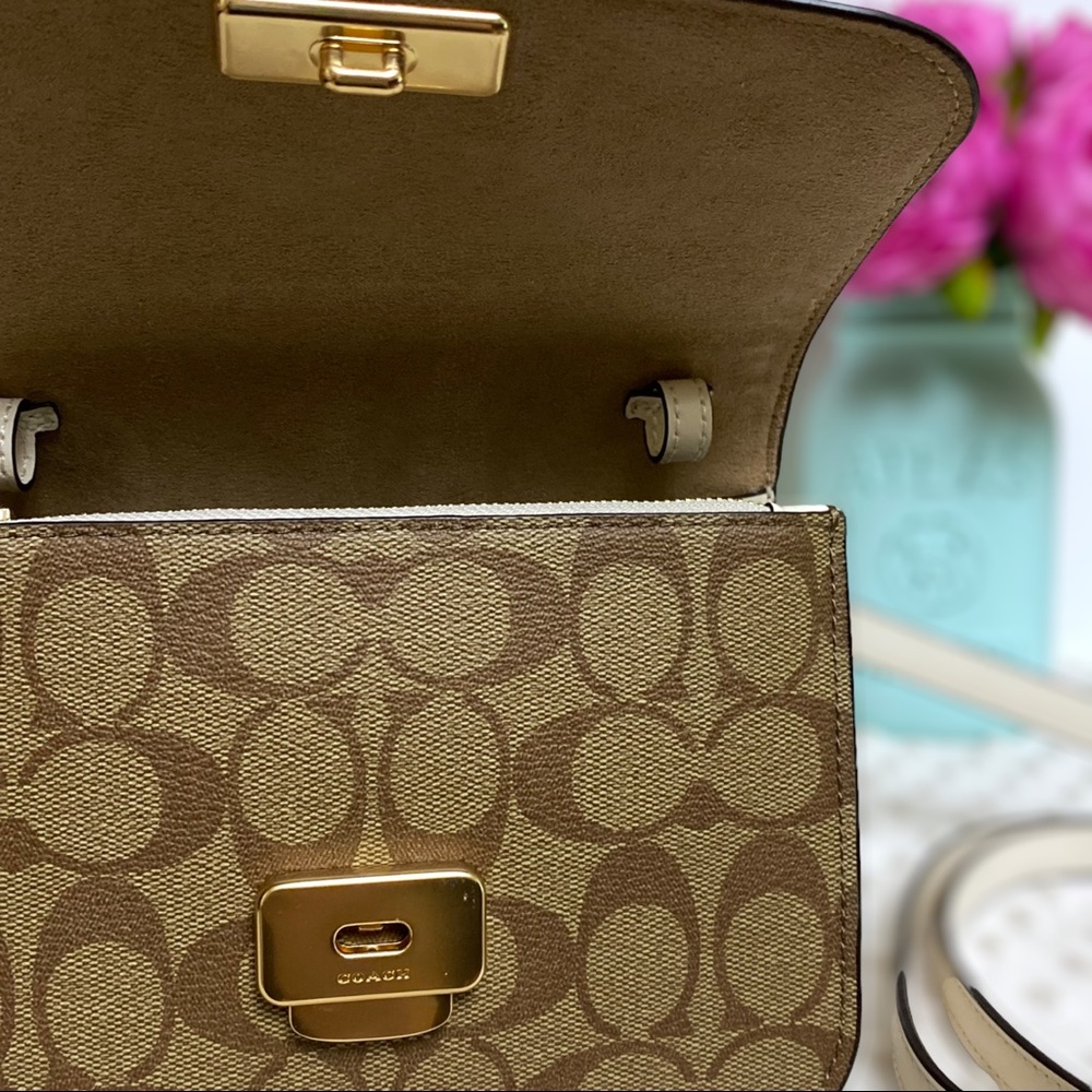 Coach purse - Picture 5 of 10